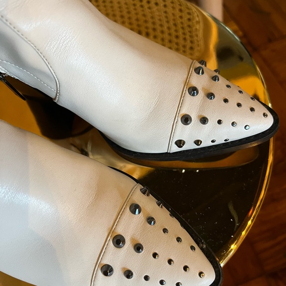 Michael Kors White Studded Boots - Picture 4 of 10